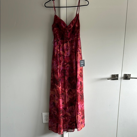 Lulus Dresses & Skirts - Lulu’s Floral burgundy Maxi Dress